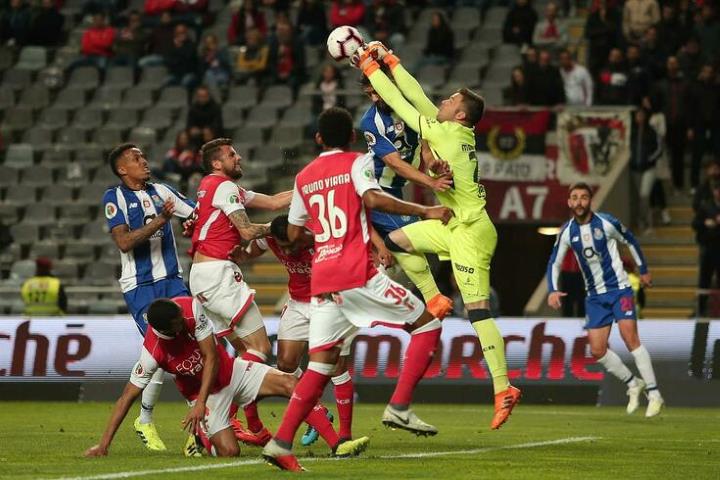 Sport TV reage em comunicado e arrasa Braga